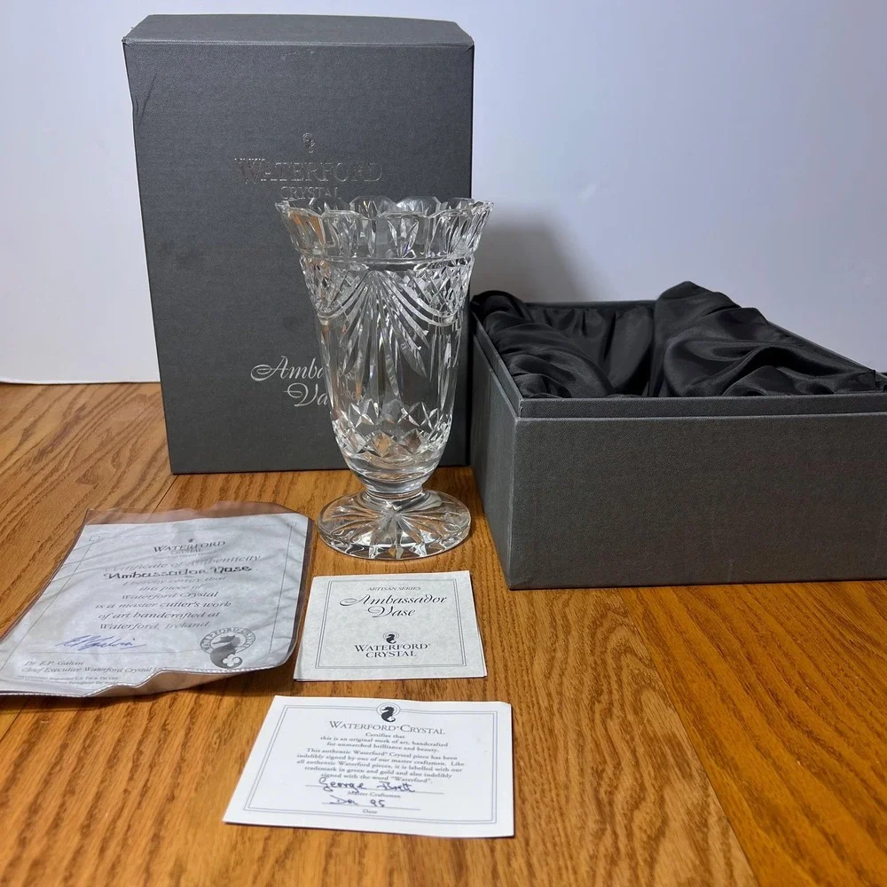 Waterford Crystal Ambassador Vase 9.5